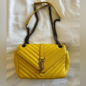 Grained Calfskin Matelasse Chevron Medium Monogram
Chain Bag Mimosa